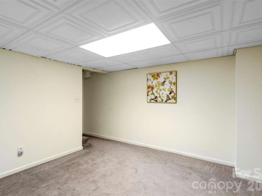 116 Lakeview Court, Brevard, NC 28712.  MLS# CAR4360444, YatesRealty ID 6146. 