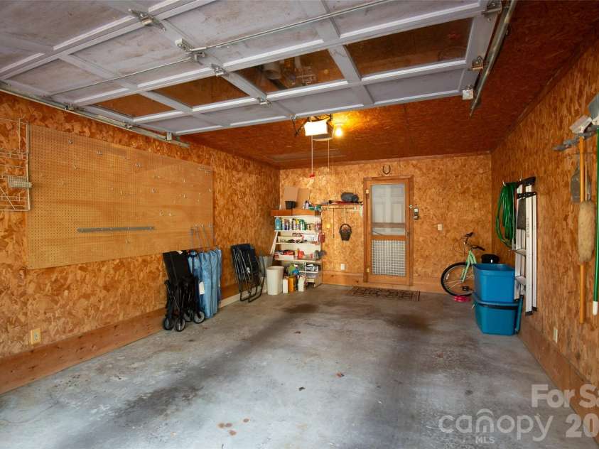 116 Lakeview Court, Brevard, NC 28712.  MLS# CAR4360444, YatesRealty ID 6146. 
