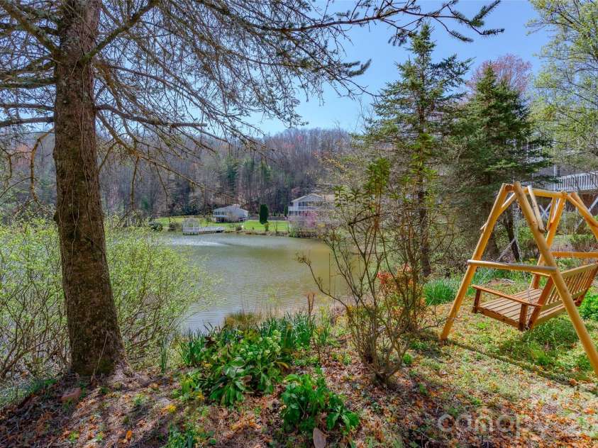 116 Lakeview Court, Brevard, NC 28712.  MLS# CAR4360444, YatesRealty ID 6146. 