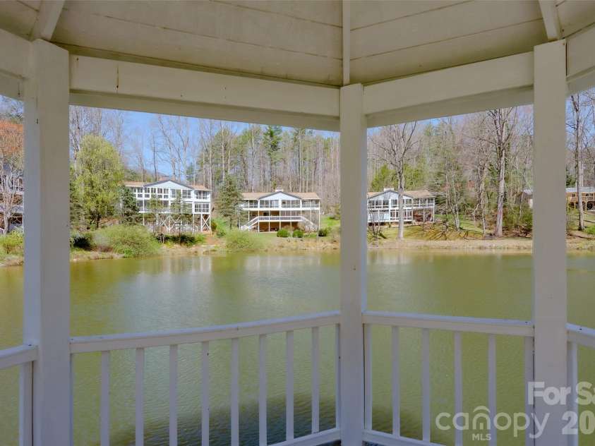 116 Lakeview Court, Brevard, NC 28712.  MLS# CAR4360444, YatesRealty ID 6146. 
