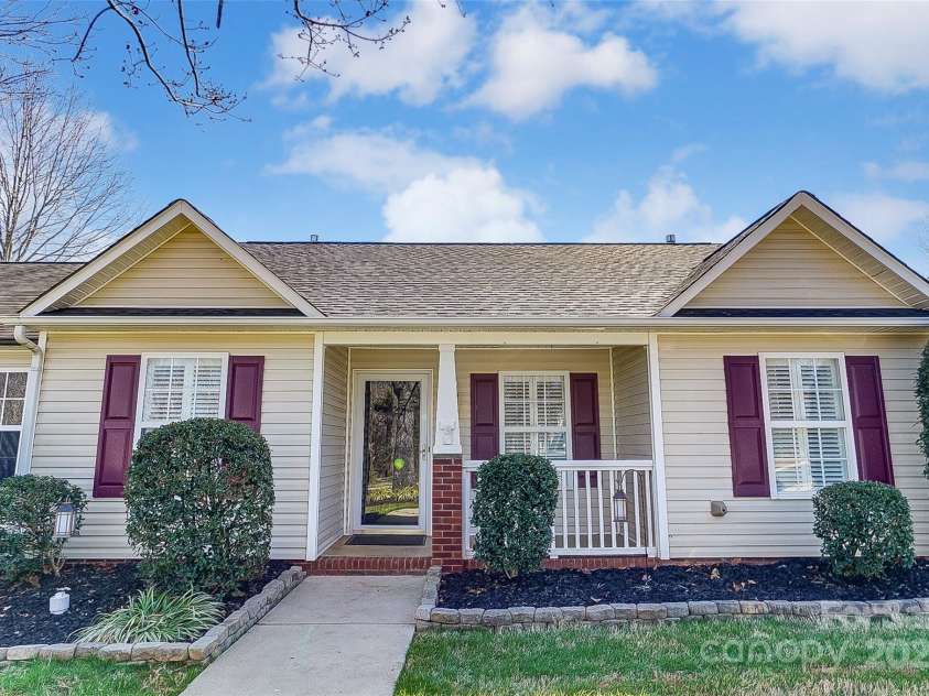 1362 Copper Creek Lane, Fort Mill, SC 29715.  MLS# CAR4225019, YatesRealty ID 6146. 