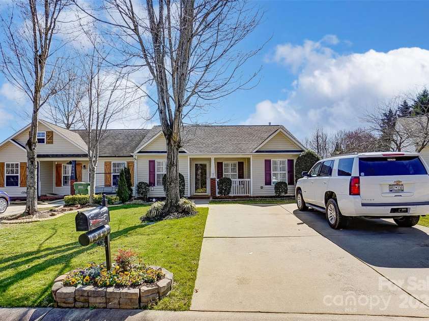 1362 Copper Creek Lane, Fort Mill, SC 29715.  MLS# CAR4225019, YatesRealty ID 6146. 