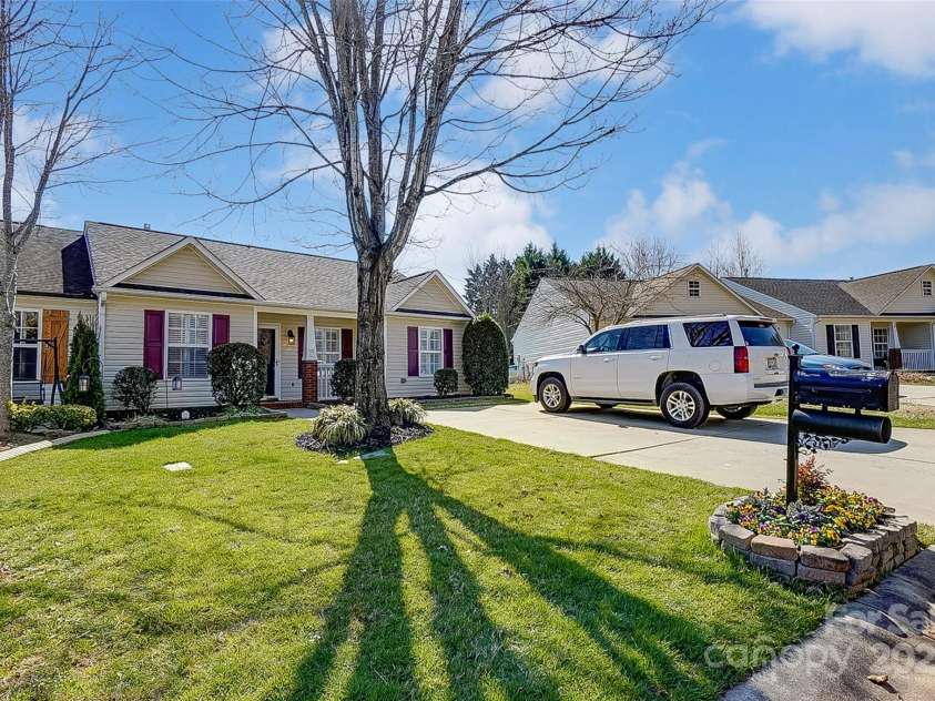 1362 Copper Creek Lane, Fort Mill, SC 29715.  MLS# CAR4225019, YatesRealty ID 6146. 