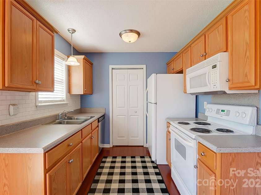 1362 Copper Creek Lane, Fort Mill, SC 29715.  MLS# CAR4225019, YatesRealty ID 6146. 