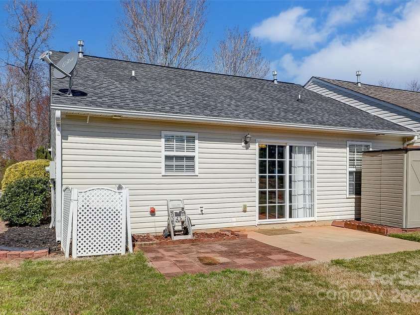 1362 Copper Creek Lane, Fort Mill, SC 29715.  MLS# CAR4225019, YatesRealty ID 6146. 