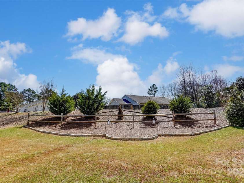 1362 Copper Creek Lane, Fort Mill, SC 29715.  MLS# CAR4225019, YatesRealty ID 6146. 