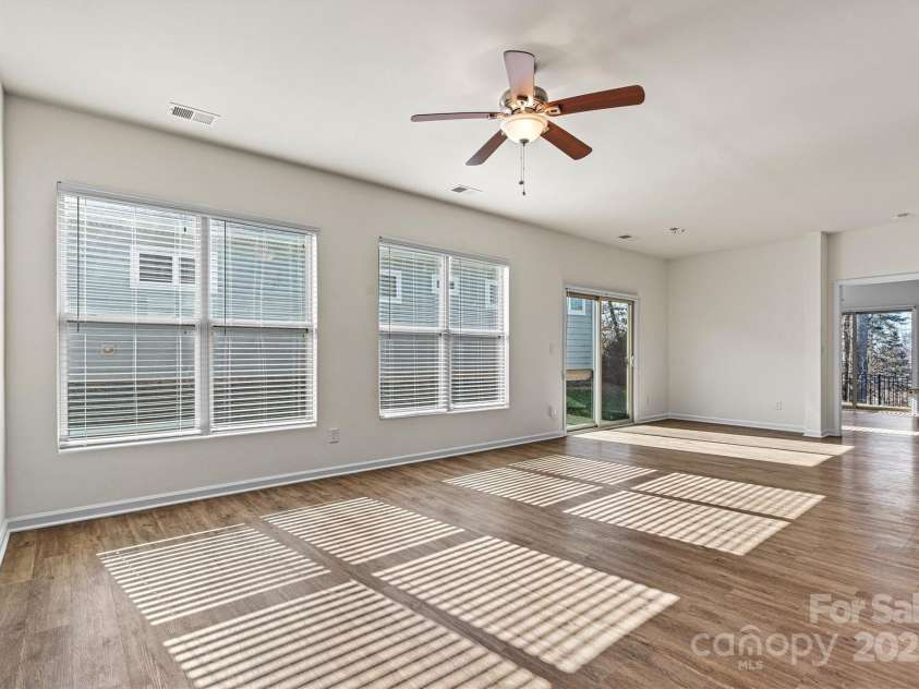 322 Flat Rock Drive, Denver, NC 28037.  MLS# CAR4243514, YatesRealty ID 6148. 