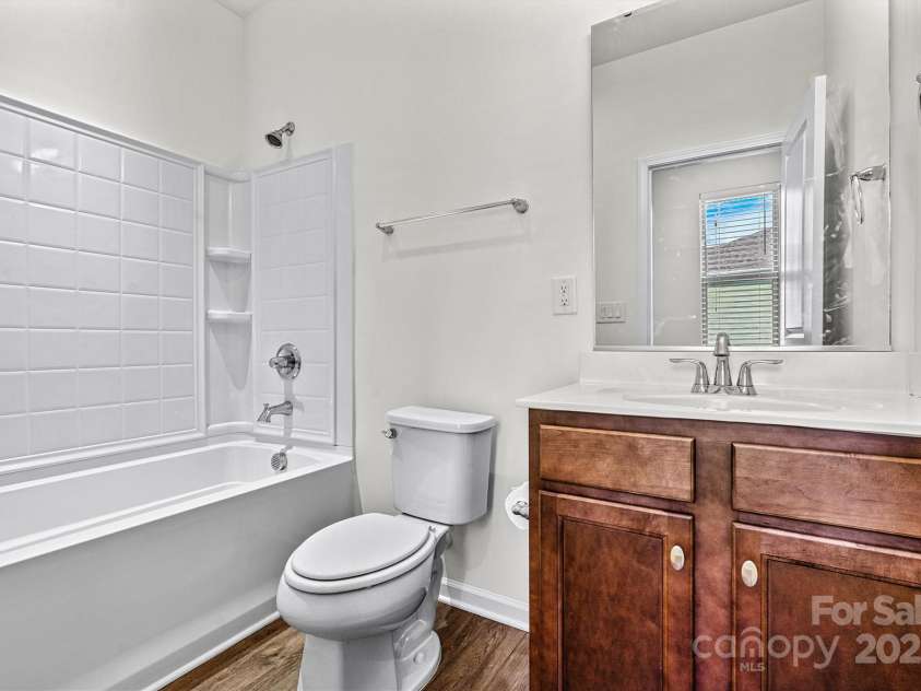 322 Flat Rock Drive, Denver, NC 28037.  MLS# CAR4243514, YatesRealty ID 6148. 