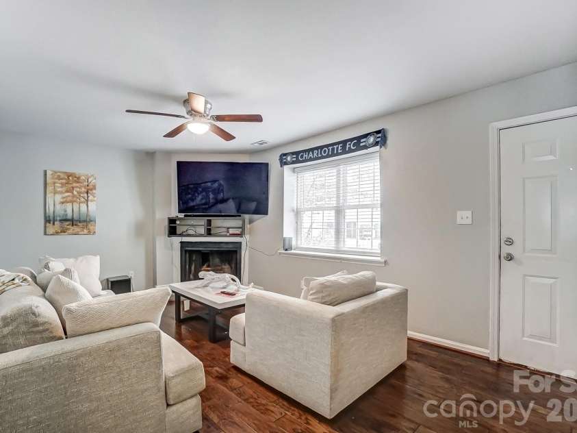 8518 Castle Pine Court, Charlotte, NC 28226.  MLS# CAR4352387, YatesRealty ID 6148. 