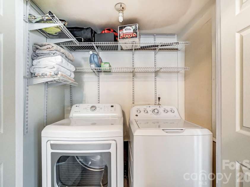 8518 Castle Pine Court, Charlotte, NC 28226.  MLS# CAR4352387, YatesRealty ID 6148. 