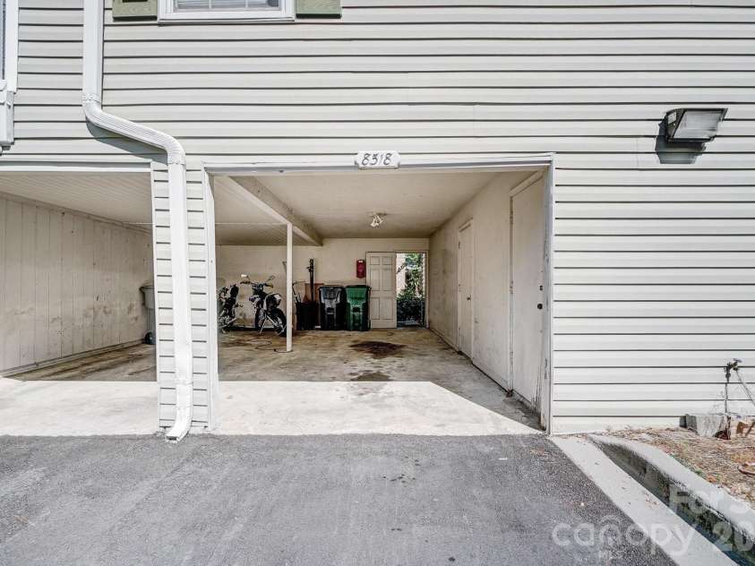 8518 Castle Pine Court, Charlotte, NC 28226.  MLS# CAR4352387, YatesRealty ID 6148. 