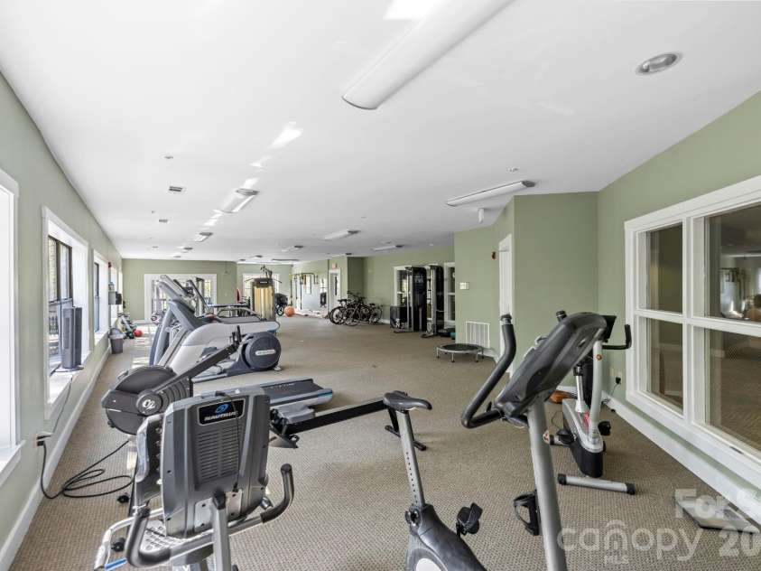 9 Kenilworth Knolls, Asheville, NC 28805.  MLS# CAR4405032, YatesRealty ID 615. 