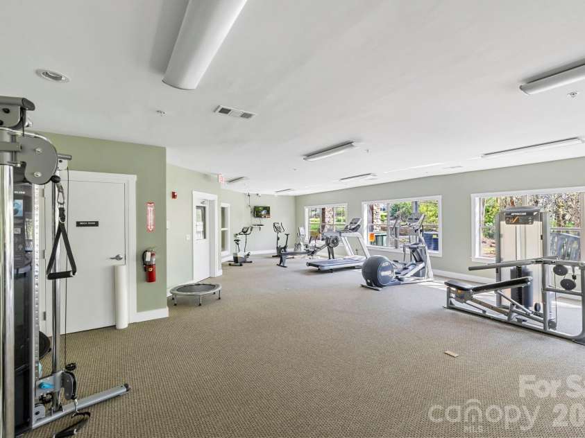 9 Kenilworth Knolls, Asheville, NC 28805.  MLS# CAR4405032, YatesRealty ID 615. 