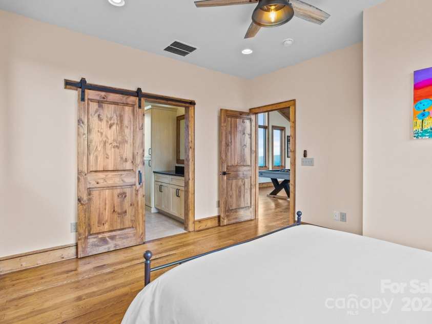 352 Great Sky Drive, Banner Elk, NC 28604.  MLS# CAR4247285, YatesRealty ID 6150. 