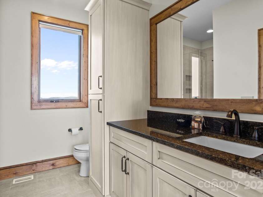 352 Great Sky Drive, Banner Elk, NC 28604.  MLS# CAR4247285, YatesRealty ID 6150. 