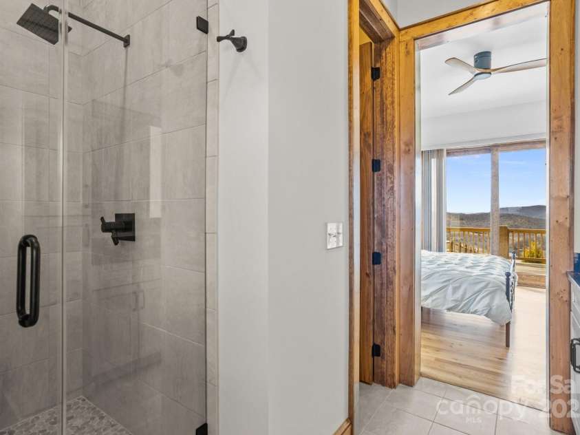 352 Great Sky Drive, Banner Elk, NC 28604.  MLS# CAR4247285, YatesRealty ID 6150. 