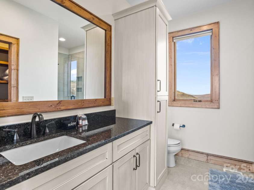 352 Great Sky Drive, Banner Elk, NC 28604.  MLS# CAR4247285, YatesRealty ID 6150. 