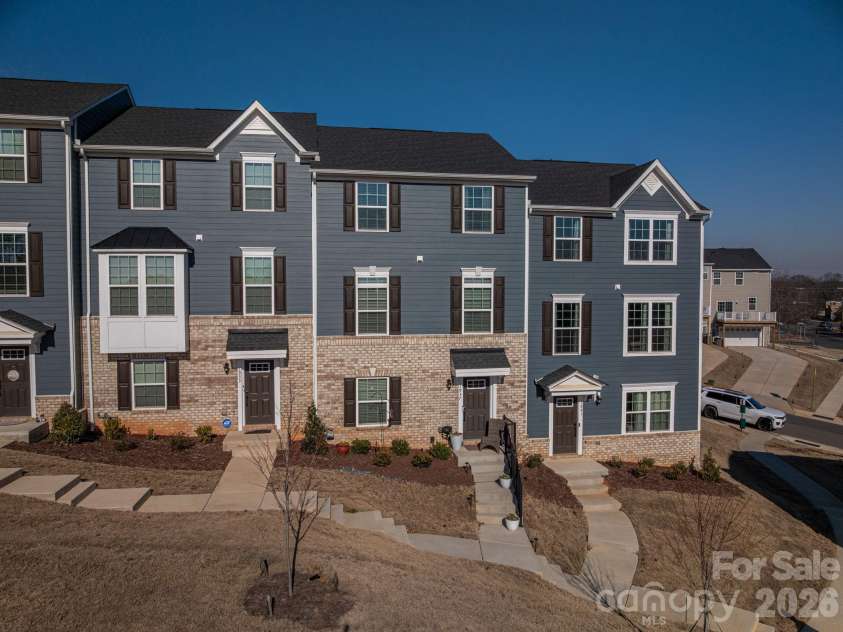 1937 Tupelo Grove Lane, Gastonia, NC 28054.  MLS# CAR4344471, YatesRealty ID 6151. 