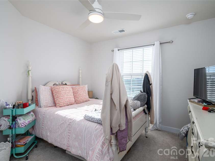1937 Tupelo Grove Lane, Gastonia, NC 28054.  MLS# CAR4344471, YatesRealty ID 6151. 