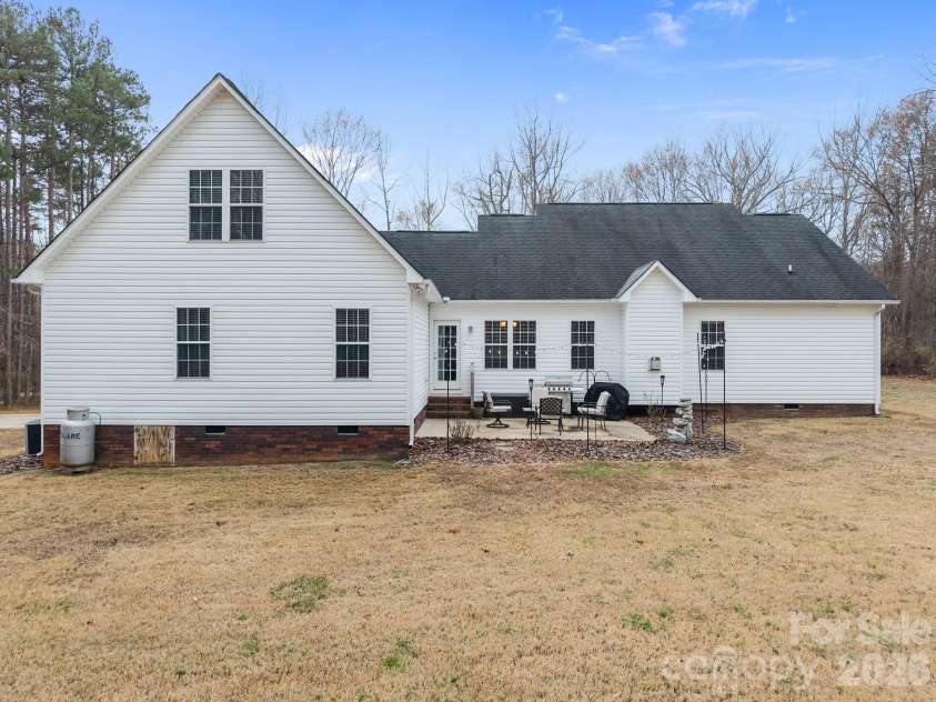 1749 Sells Road, Salisbury, NC 28144.  MLS# CAR4354057, YatesRealty ID 6152. 