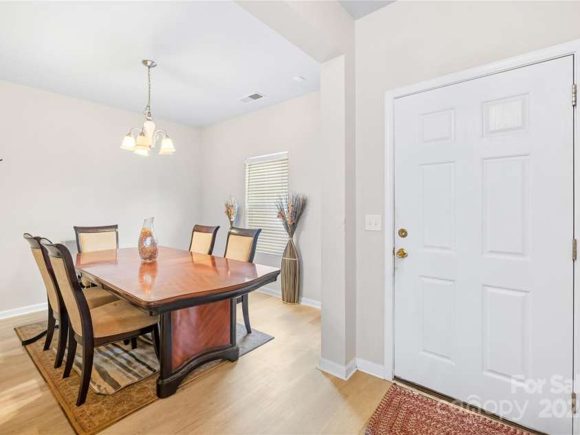 1231 Lauren Village Drive, Charlotte, NC 28213.  MLS# CAR4193824, YatesRealty ID 6153. Formal Dinning