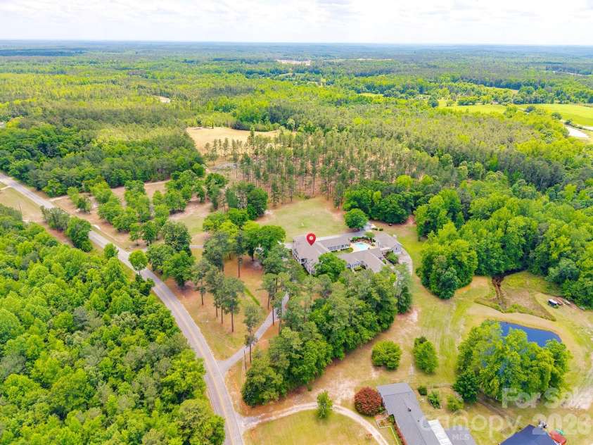 393 Youngs Bend Road, Kershaw, SC 29067.  MLS# CAR4317045, YatesRealty ID 6155. 