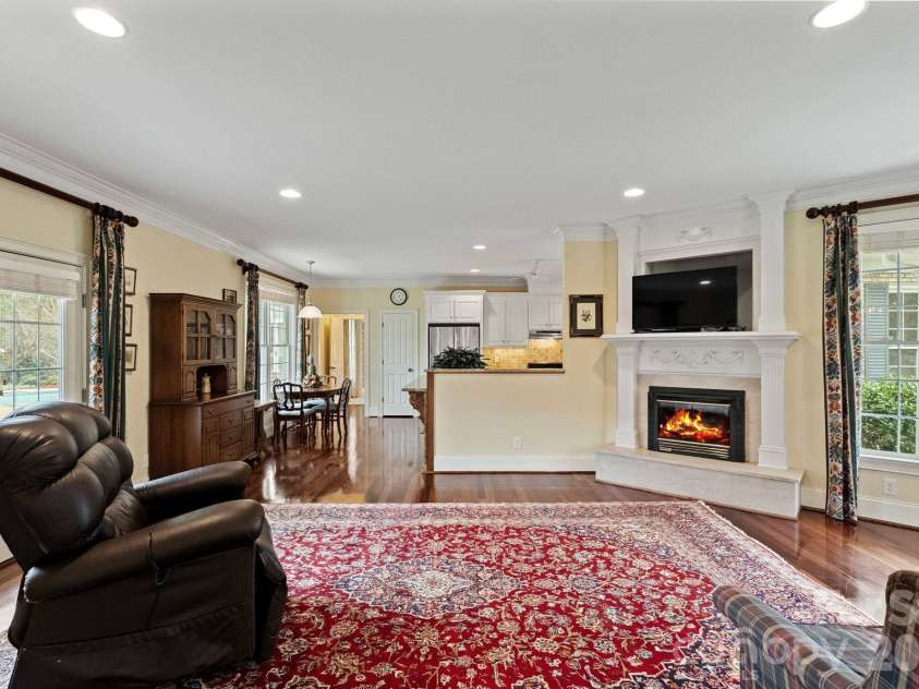393 Youngs Bend Road, Kershaw, SC 29067.  MLS# CAR4317045, YatesRealty ID 6155. Guest wing living room 