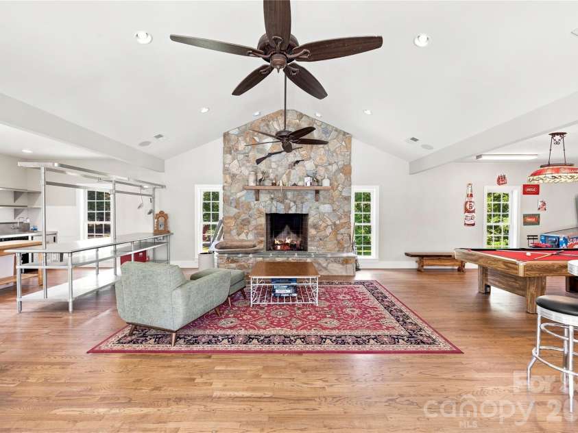 393 Youngs Bend Road, Kershaw, SC 29067.  MLS# CAR4423176, YatesRealty ID 6155. 