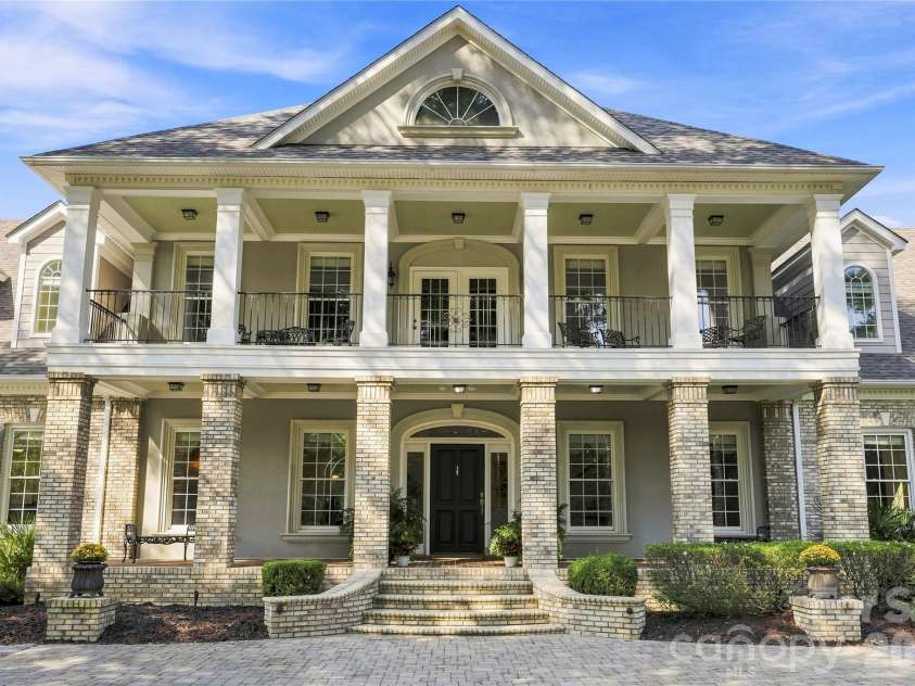 393 Youngs Bend Road, Kershaw, SC 29067.  MLS# CAR4423176, YatesRealty ID 6155. Beautiful 2 story porch