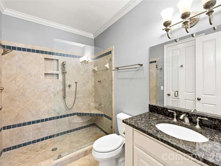 393 Youngs Bend Road, Kershaw, SC 29067.  MLS# CAR4423176, YatesRealty ID 6155. Second Primary Bath