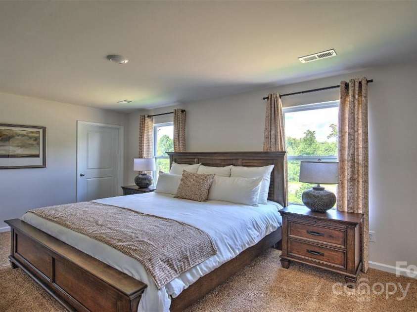 33 Virginia Commons Drive, Arden, NC 28704.  MLS# CAR4158592, YatesRealty ID 6156. 