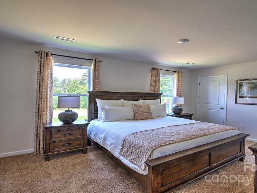 42 Virginia Commons Drive, Arden, NC 28704.  MLS# CAR4194850, YatesRealty ID 6157. 