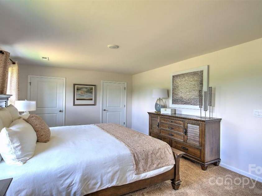 42 Virginia Commons Drive, Arden, NC 28704.  MLS# CAR4194850, YatesRealty ID 6157. 