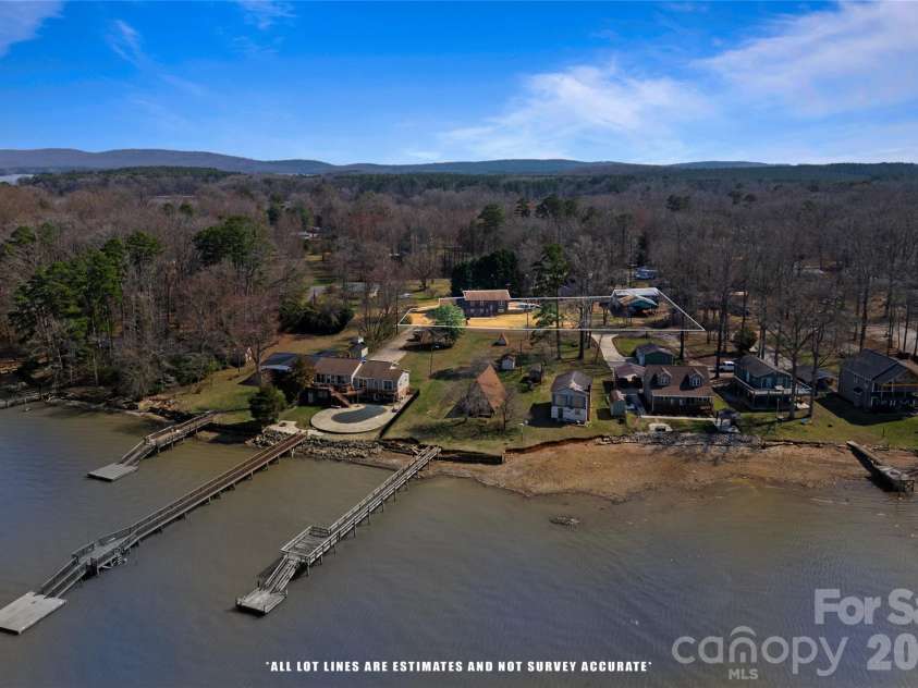 335 Yachtsman Drive, Salisbury, NC 28146.  MLS# CAR4351244, YatesRealty ID 6158. 