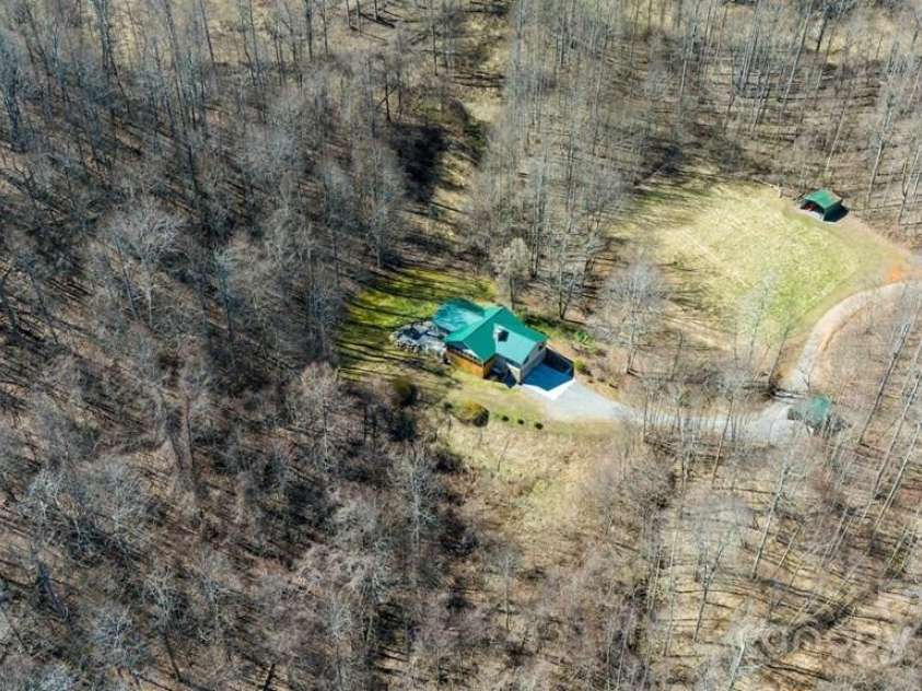 825 Posey Blanton Road, Sylva, NC 28779.  MLS# CAR4237679, YatesRealty ID 6159. 