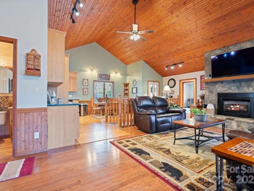 825 Posey Blanton Road, Sylva, NC 28779.  MLS# CAR4237679, YatesRealty ID 6159. 