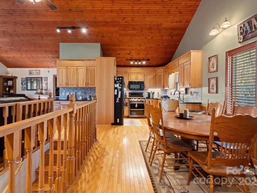 825 Posey Blanton Road, Sylva, NC 28779.  MLS# CAR4237679, YatesRealty ID 6159. 