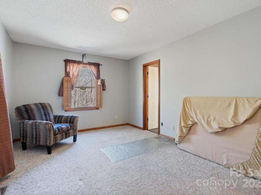 825 Posey Blanton Road, Sylva, NC 28779.  MLS# CAR4237679, YatesRealty ID 6159. 