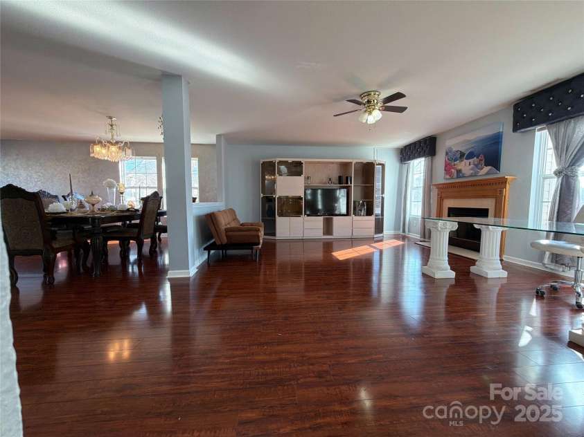 3401 Pikes Peak Drive, Gastonia, NC 28052.  MLS# CAR4331380, YatesRealty ID 616. 