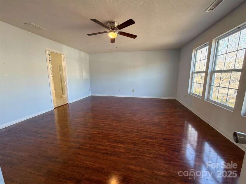 3401 Pikes Peak Drive, Gastonia, NC 28052.  MLS# CAR4331380, YatesRealty ID 616. 