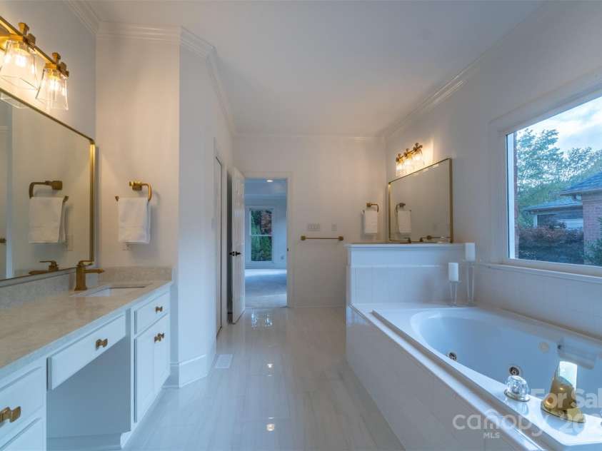 17418 Sailors Watch Place, Cornelius, NC 28031.  MLS# CAR4198476, YatesRealty ID 6160. 