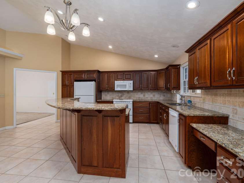 150 Kester Drive, Cherryville, NC 28021.  MLS# CAR4358677, YatesRealty ID 6161. 