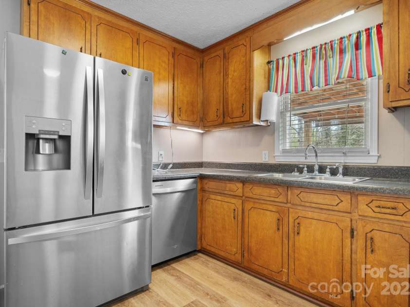 1257 Oaklawn Street, Lenoir, NC 28645.  MLS# CAR4240986, YatesRealty ID 6162. 