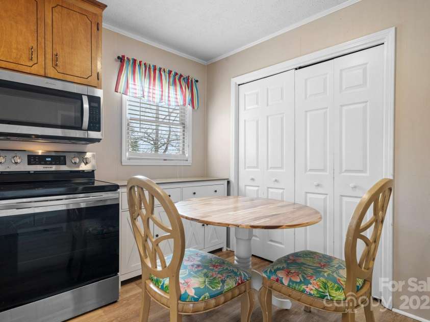 1257 Oaklawn Street, Lenoir, NC 28645.  MLS# CAR4240986, YatesRealty ID 6162. 