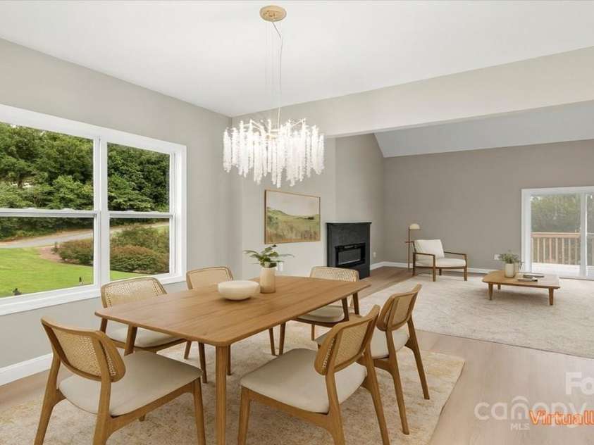 1057 12th Avenue Drive, Hickory, NC 28601.  MLS# CAR4294370, YatesRealty ID 6163. Dining room