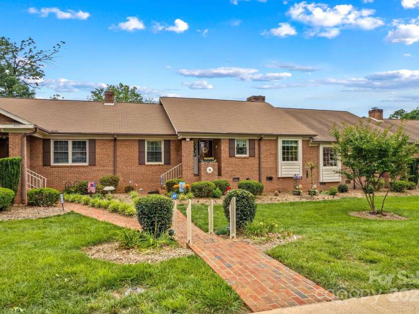 402 Swaim Court, Salisbury, NC 28147.  MLS# CAR4263781, YatesRealty ID 6163. 