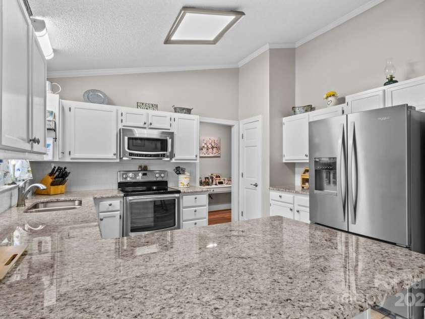 402 Swaim Court, Salisbury, NC 28147.  MLS# CAR4263781, YatesRealty ID 6163. 