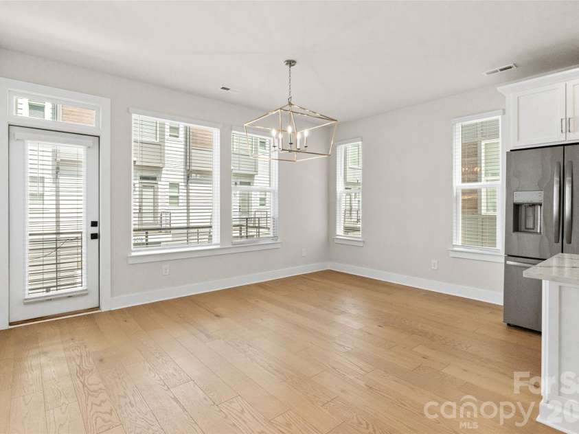 6017 Irwins Branch Drive, Charlotte, NC 28217.  MLS# CAR4349168, YatesRealty ID 6164. Dining area
