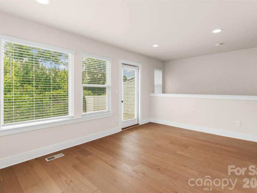 6017 Irwins Branch Drive, Charlotte, NC 28217.  MLS# CAR4349168, YatesRealty ID 6164. Huge space with full closet
