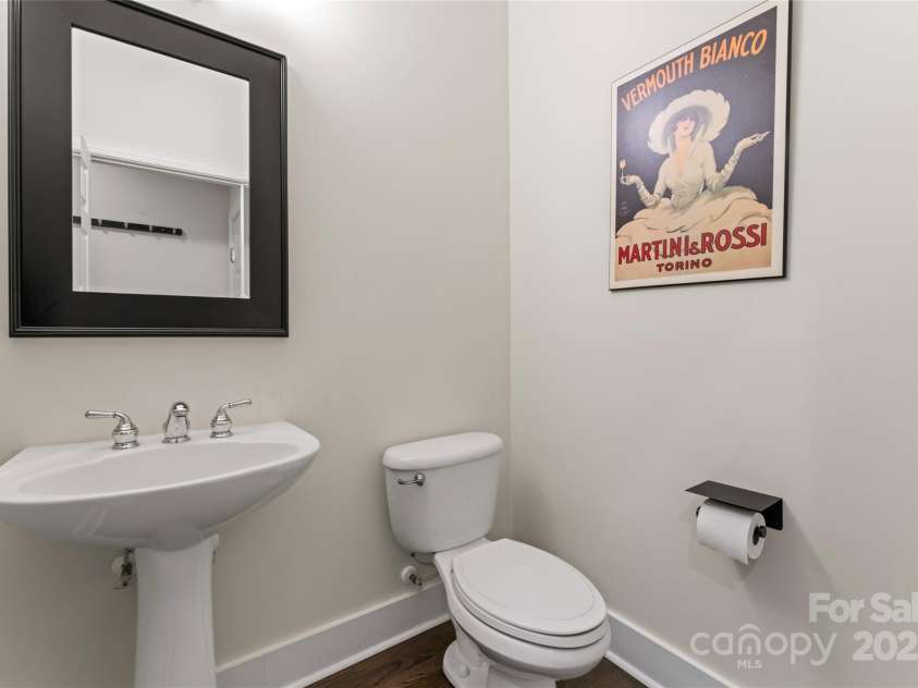 204 Silvercliff Drive, Mount Holly, NC 28120.  MLS# CAR4226383, YatesRealty ID 6166. 